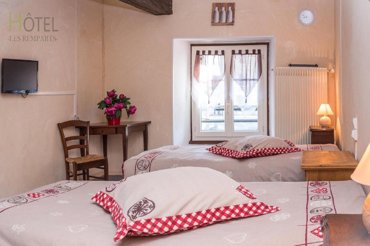 Hotel Les Remparts Nozeroy Екстер'єр фото