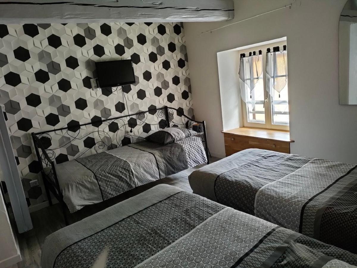 Hotel Les Remparts Nozeroy Екстер'єр фото