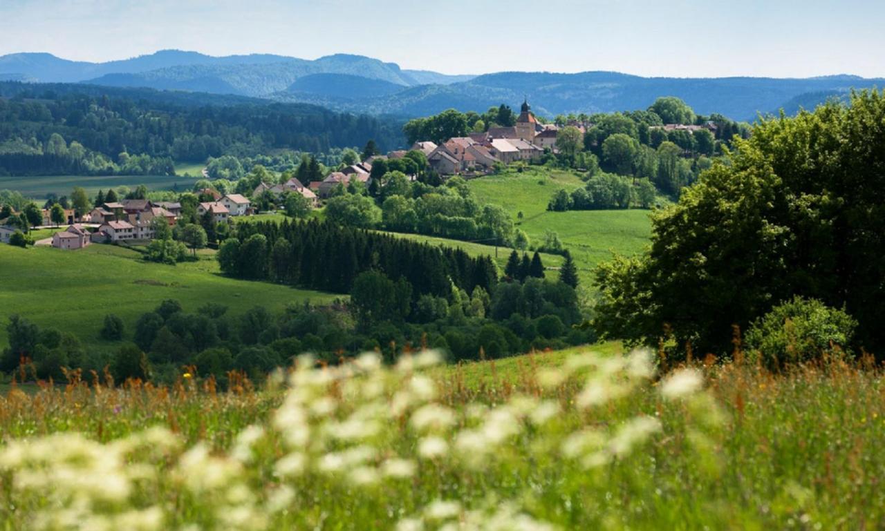 Hotel Les Remparts Nozeroy Екстер'єр фото