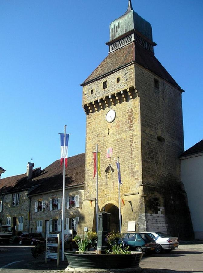 Hotel Les Remparts Nozeroy Екстер'єр фото