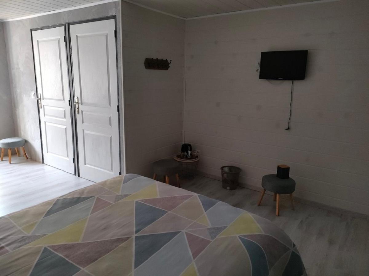 Hotel Les Remparts Nozeroy Екстер'єр фото