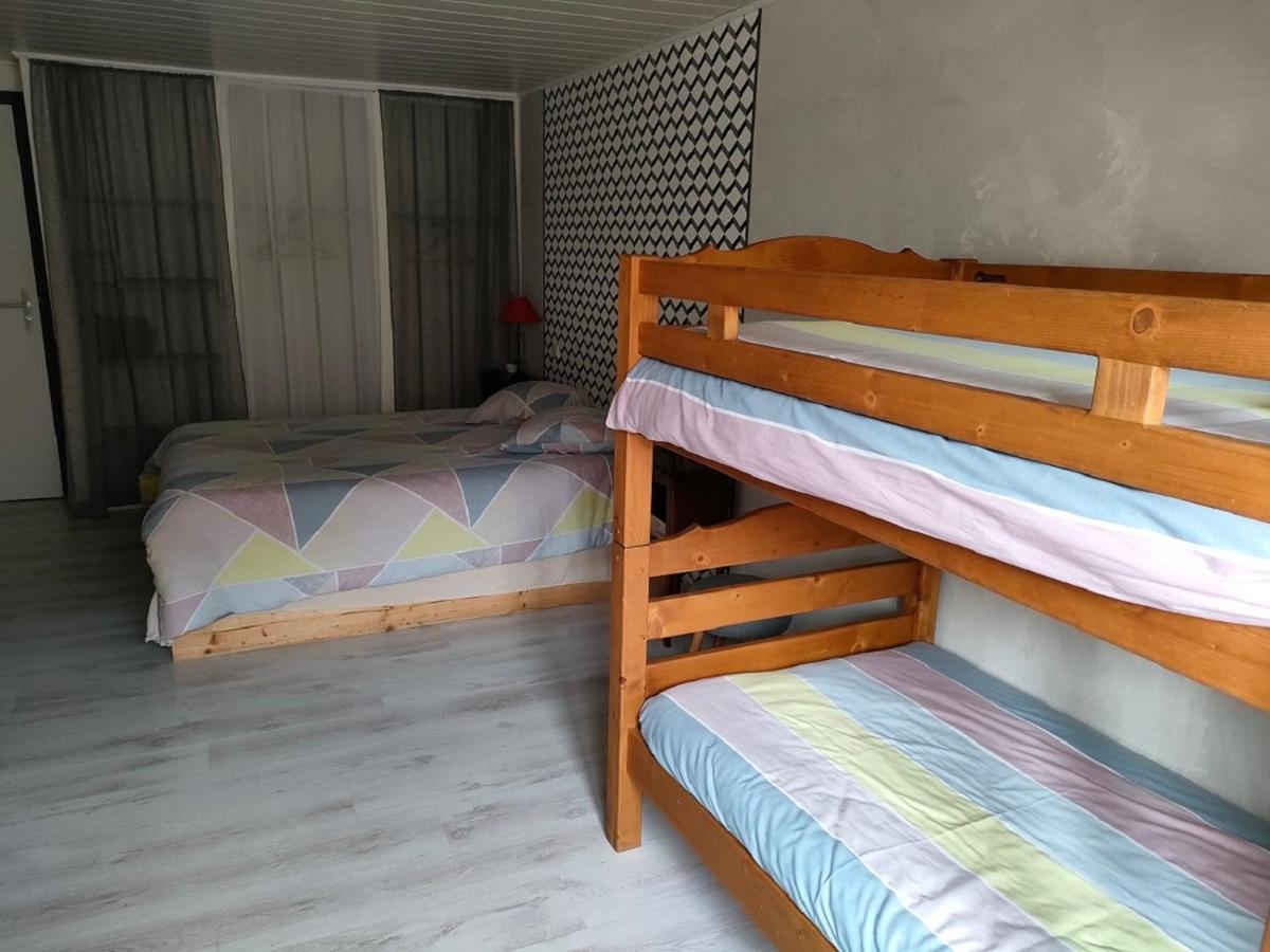Hotel Les Remparts Nozeroy Екстер'єр фото